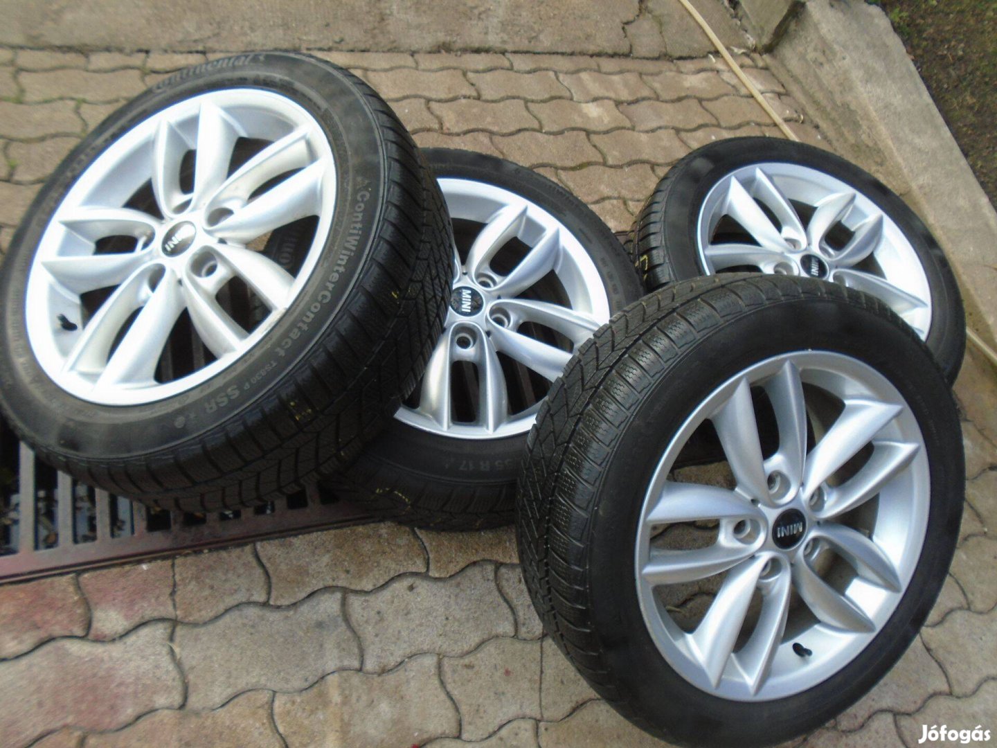 Mini Countryman 7x17 ET50 5x120 gyári alufelni téli gumival