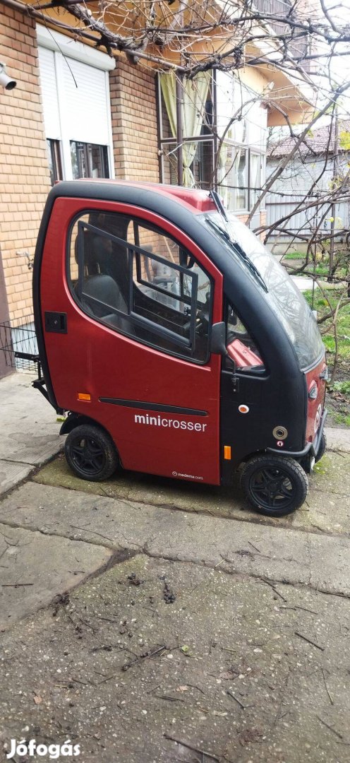 Mini Crosser X1 mopedautó