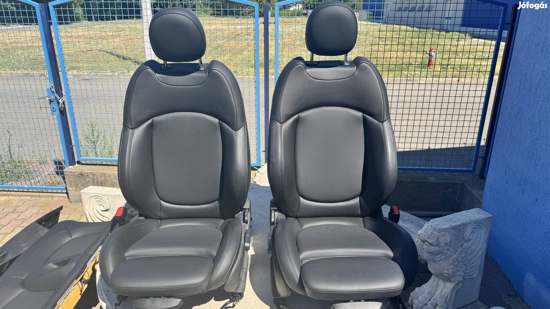 Mini F57 Ülés szett eladó