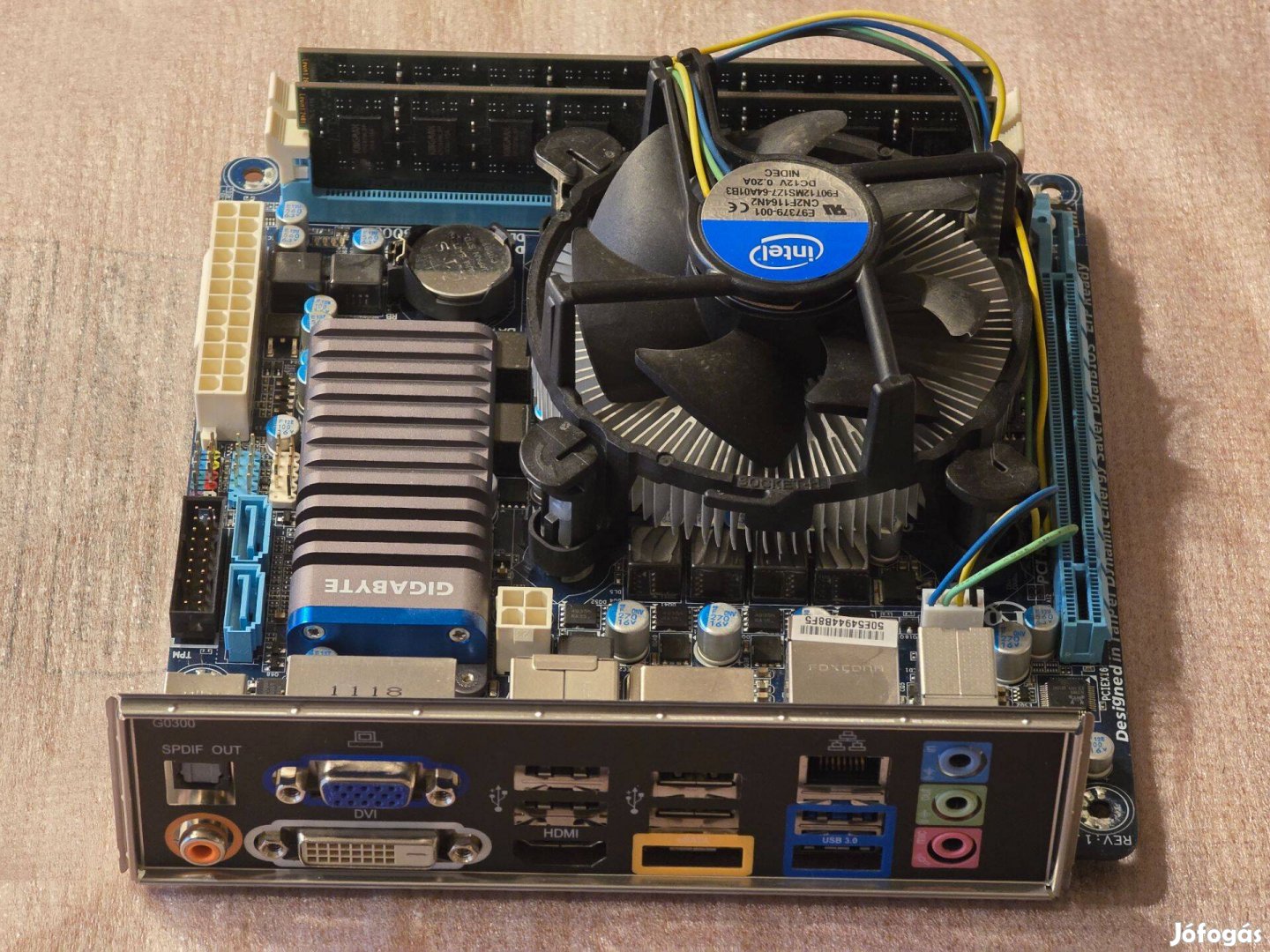 Mini Itx félkonfig Gigabyte GA-H61 + Intel i3-2105 + 2x4GB 1333MHz