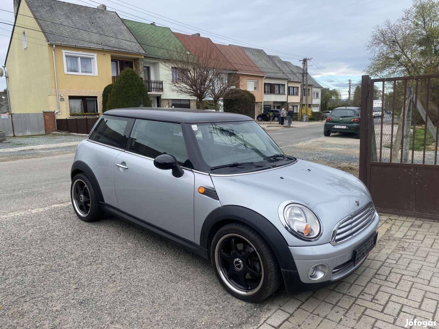 Mini Mini Cooper 1.6 Friss Műszaki