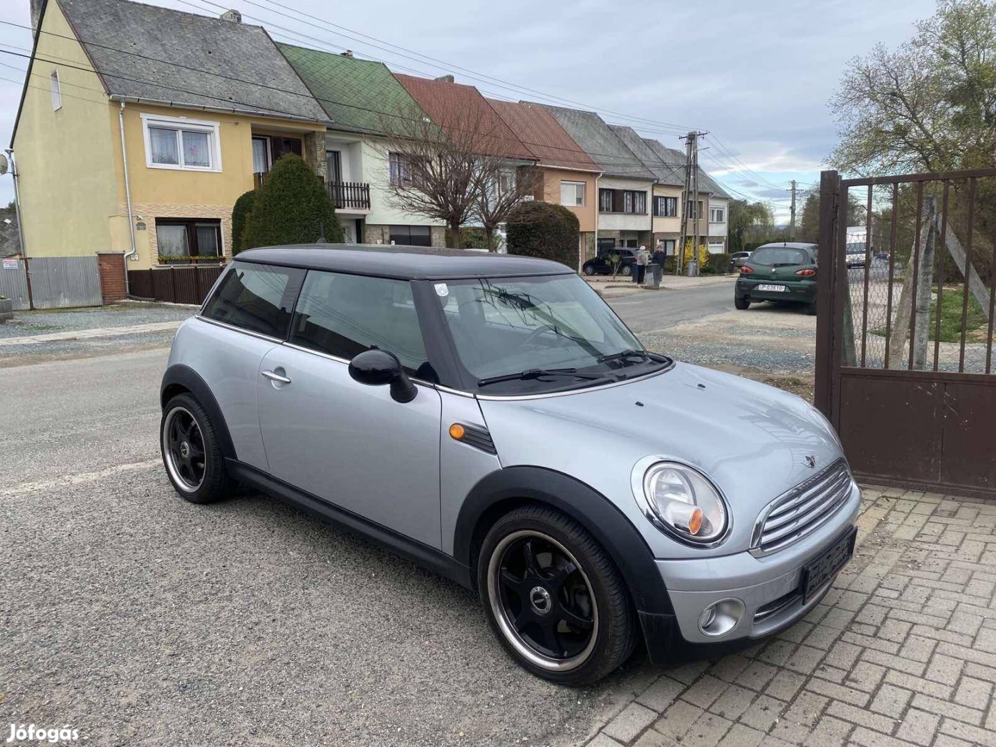 Mini Mini Cooper 1.6 Friss Műszaki