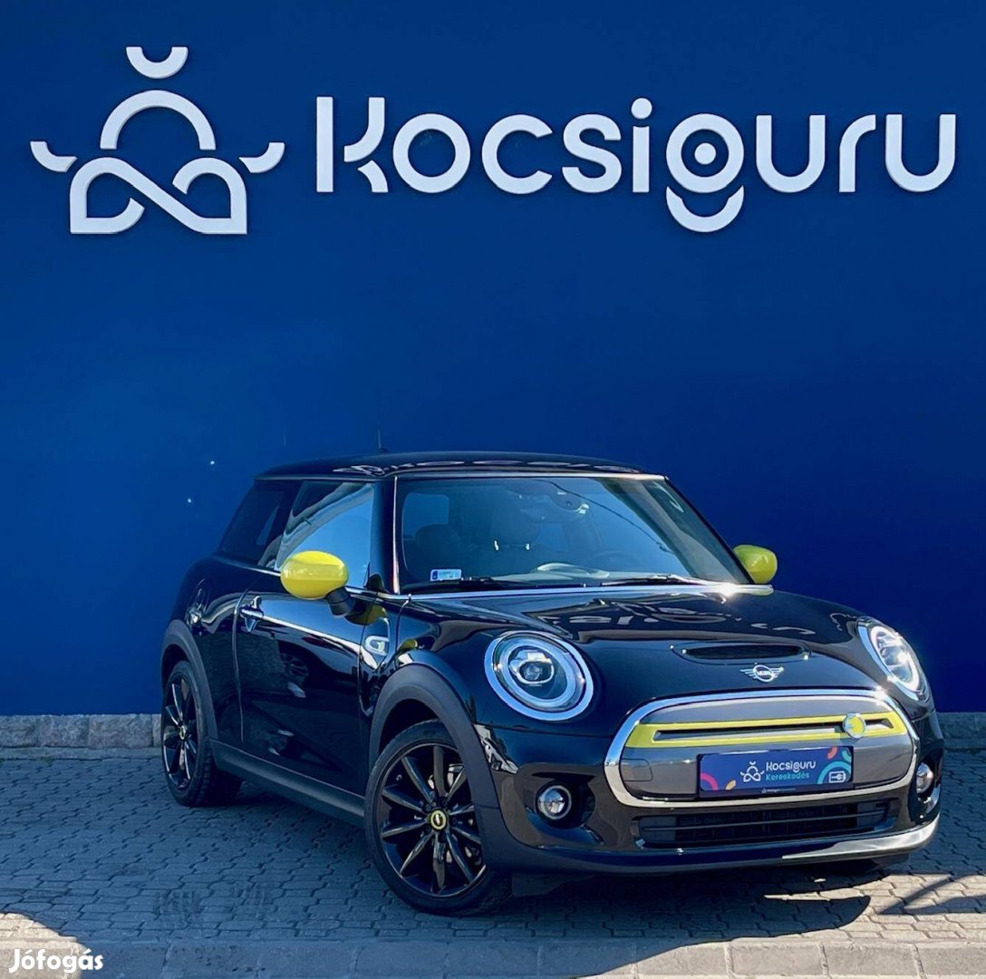 Mini Mini Cooper SE M / 30eKm!/ Gyári fény!/ 97...
