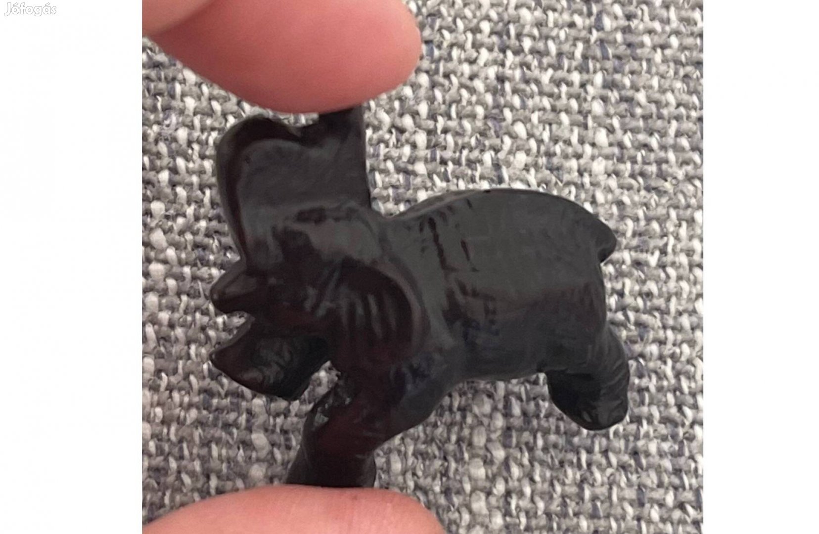 Mini fekete elefánt