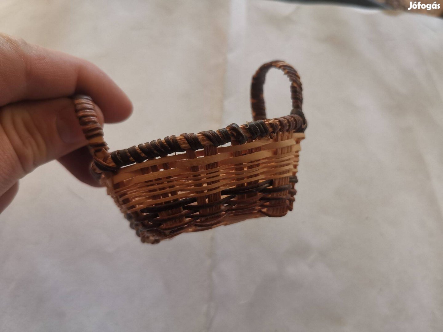 Mini fonott kosár