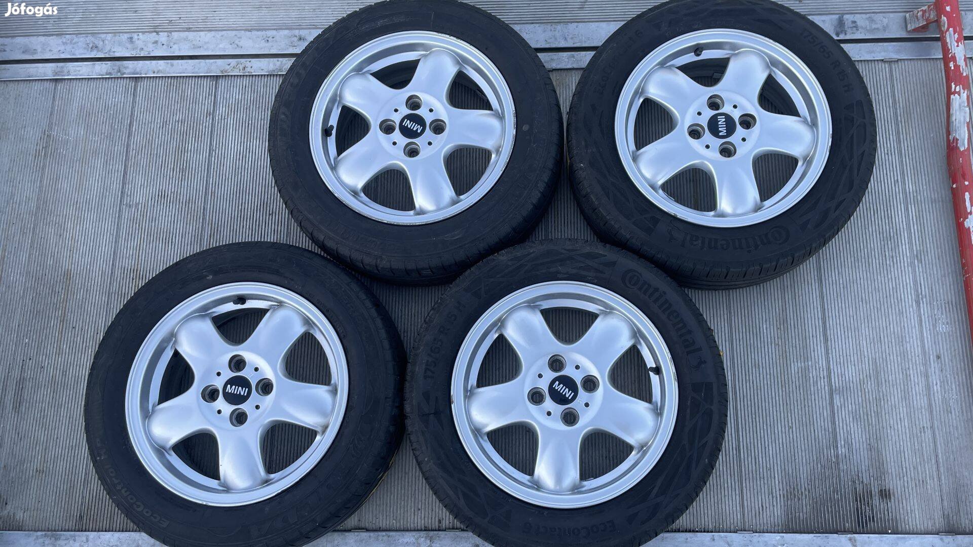 Mini gyári 15 4X100 alufelnik 175/65r15 nyári gumik 1515001