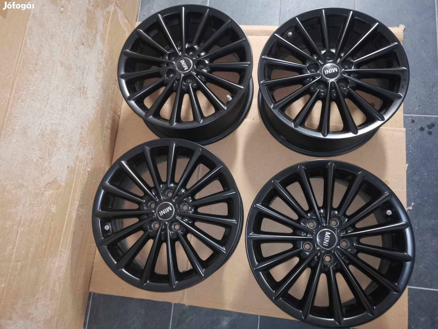 Mini gyári könnyűfém keréktárcsa Multi Spoke 505, Jet Black színben