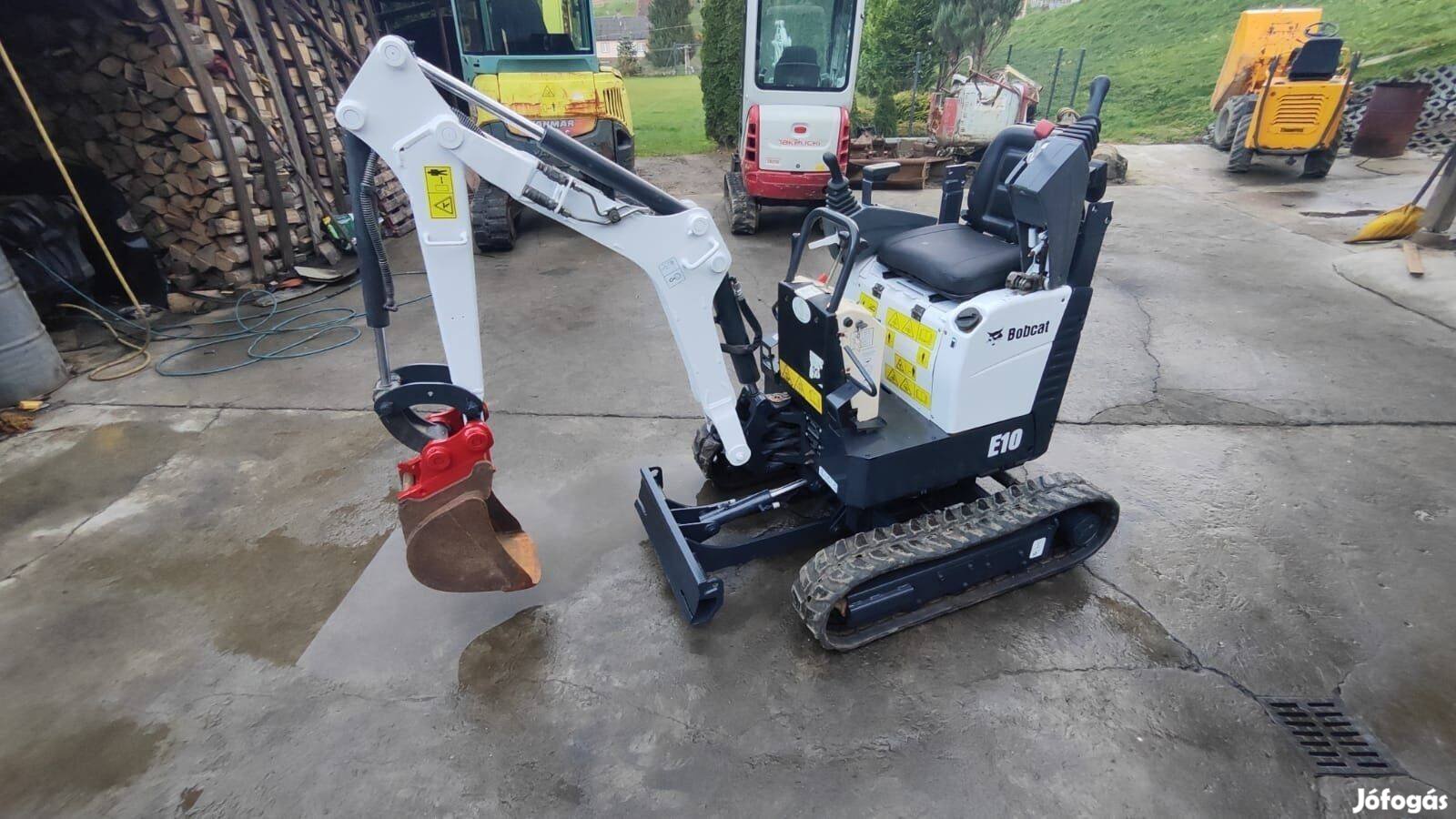 Mini kotrógép Bobcat E10 XB