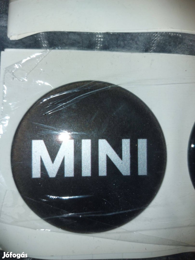 Mini öntapadós logó jel márka felni kupak jel 990Ft