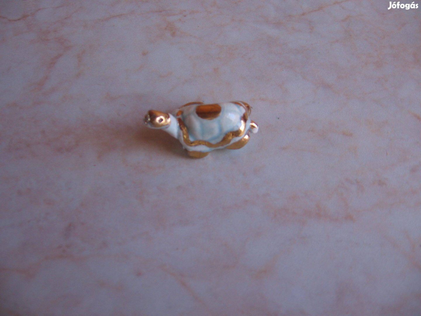 Mini porcelán teknősbéka kitűző, bross