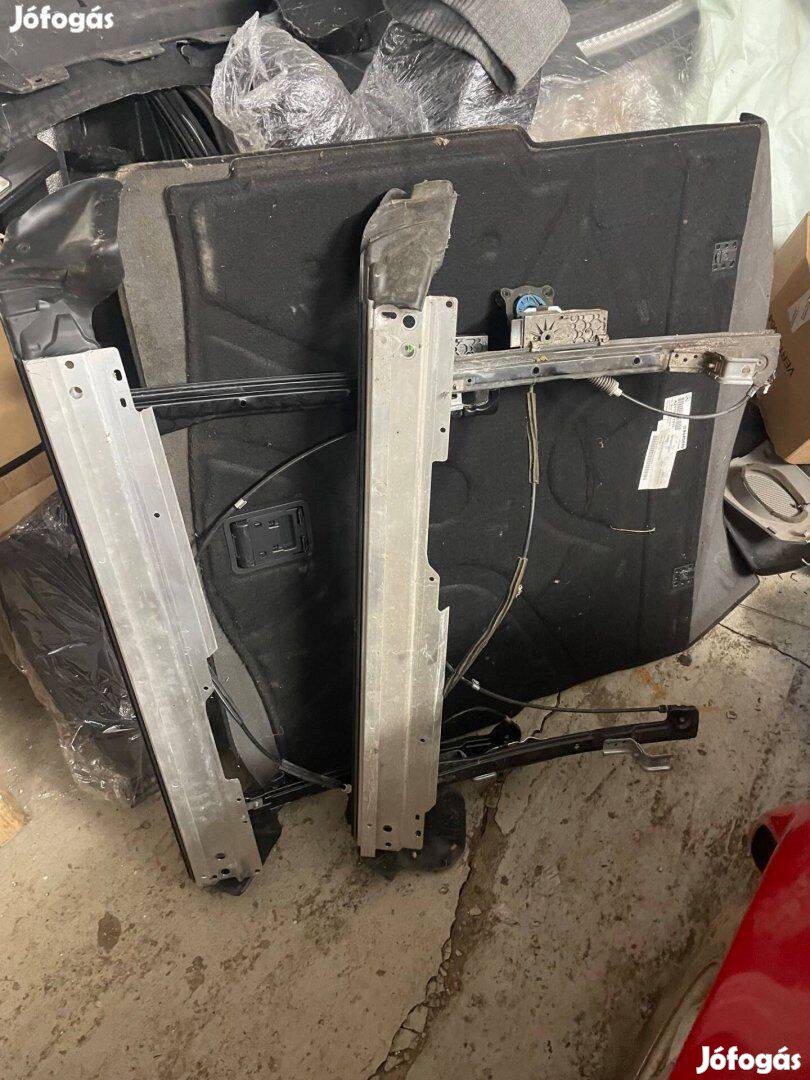 Mini r56 jobbos és balos ablakemelő szerkezet egyben ároldal