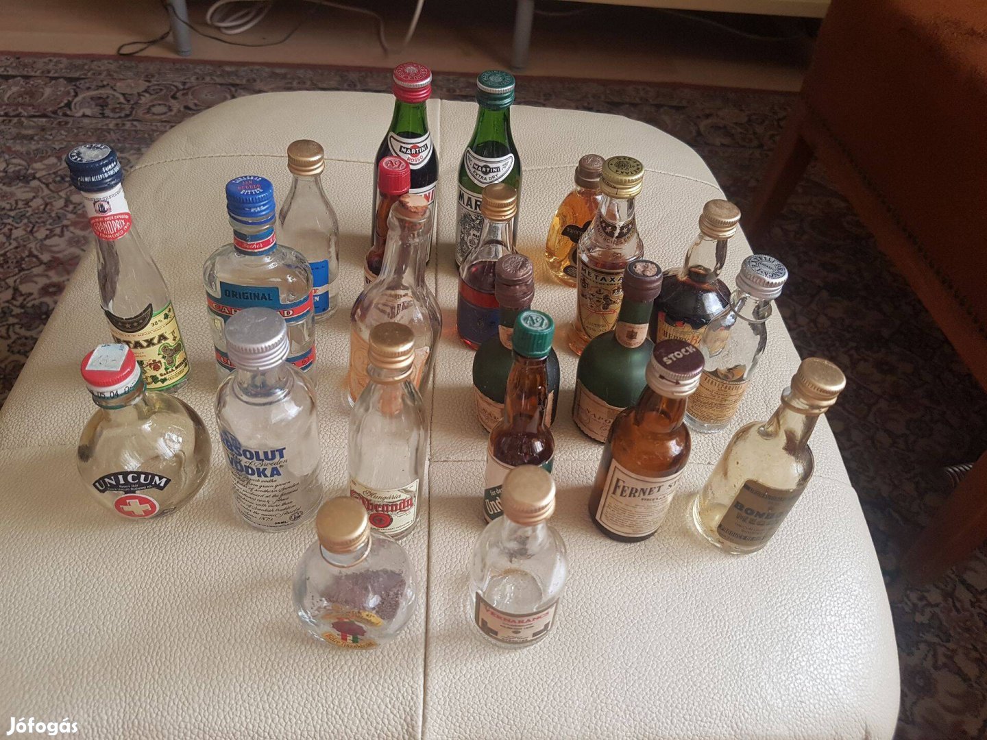 Mini üveg gyűjtemény Pub vagy otthon bárszék mögé háttérdísz kis italo
