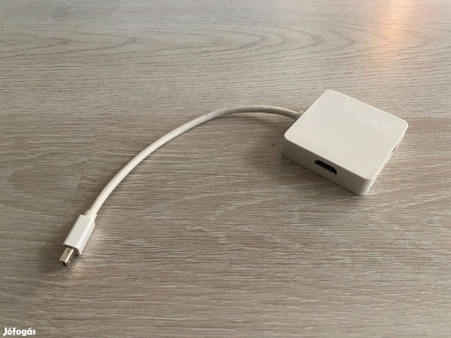 Minidisplayport to VGA, DVI, HDMI átalakító