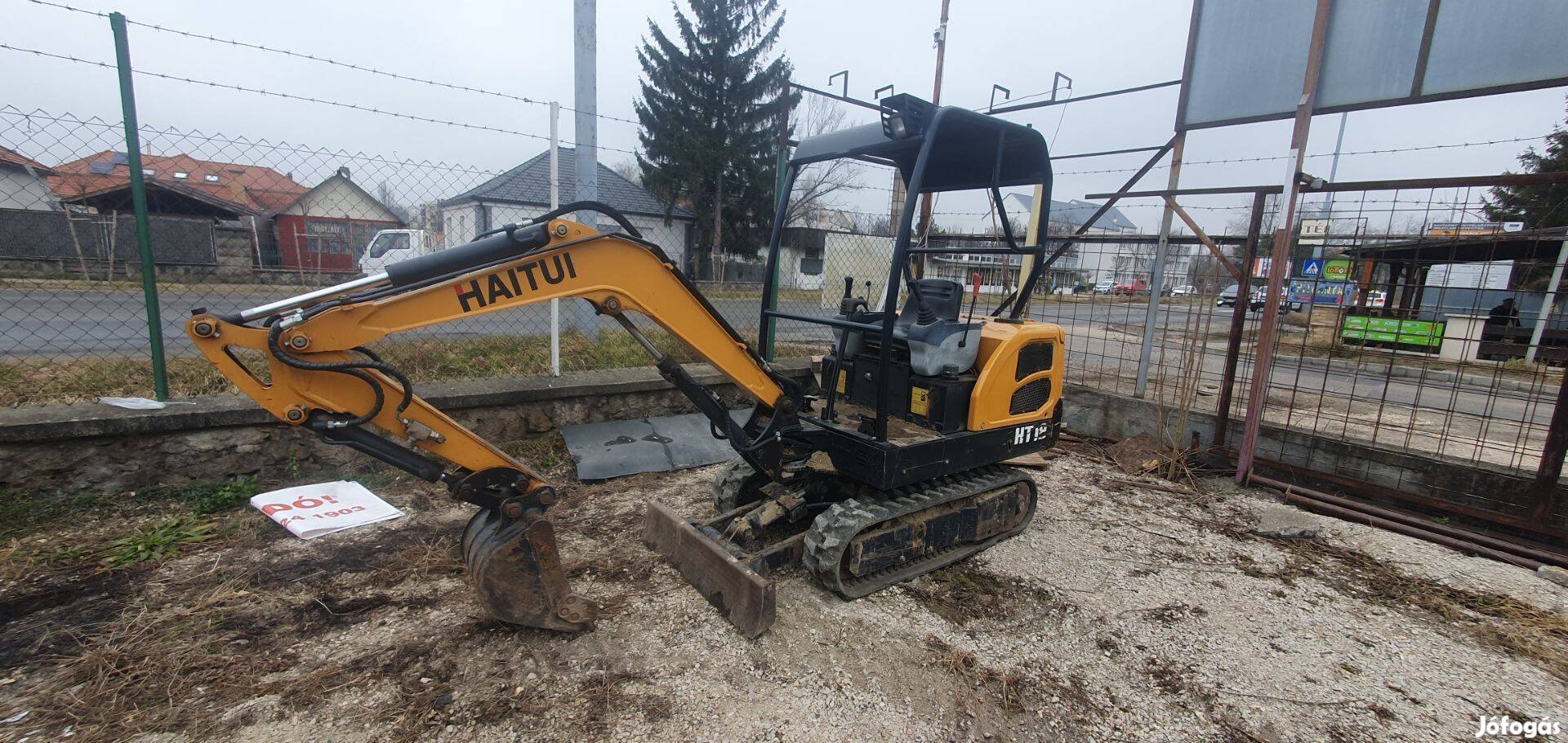 Minikotró, forgókotró, 1,8t kotró, Haitui HT18