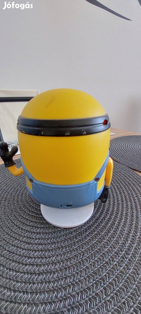 Minions elemes asztali lámpa