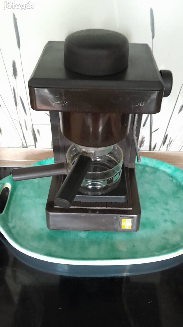 Minipressz kávéfőző. 