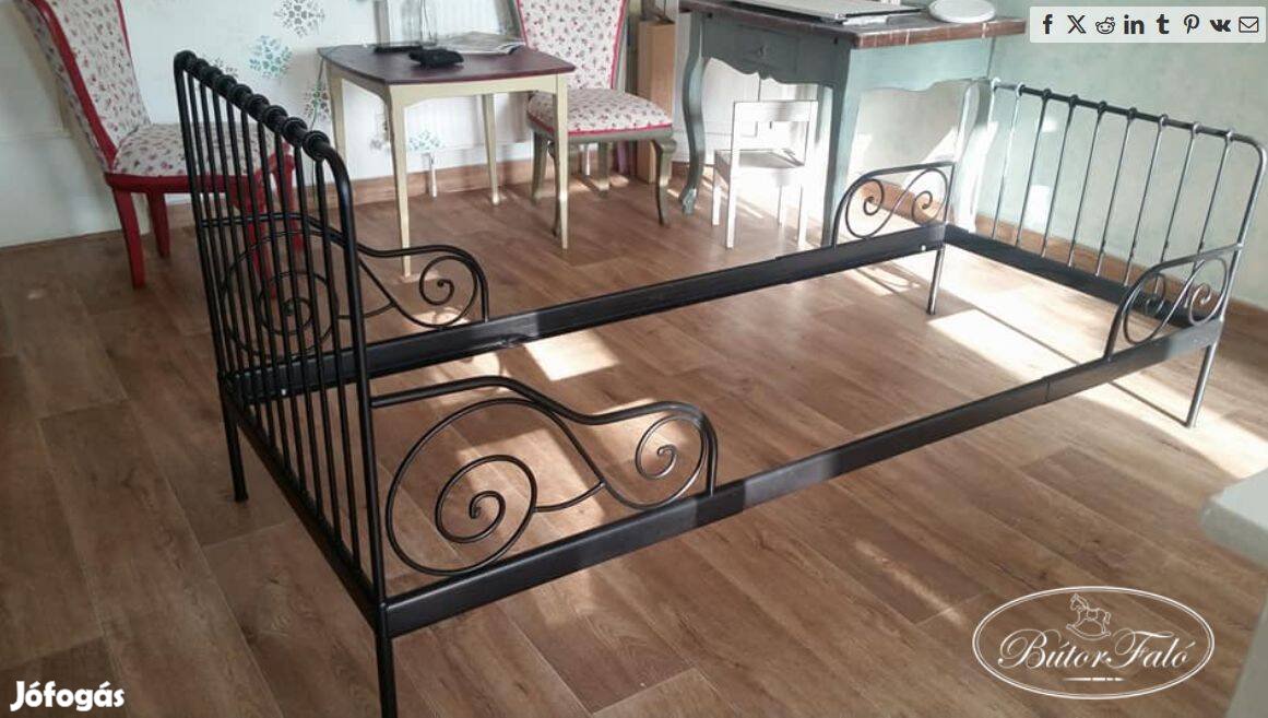 Minnen Ikea fekete gyerekágy, ágyráccsal
