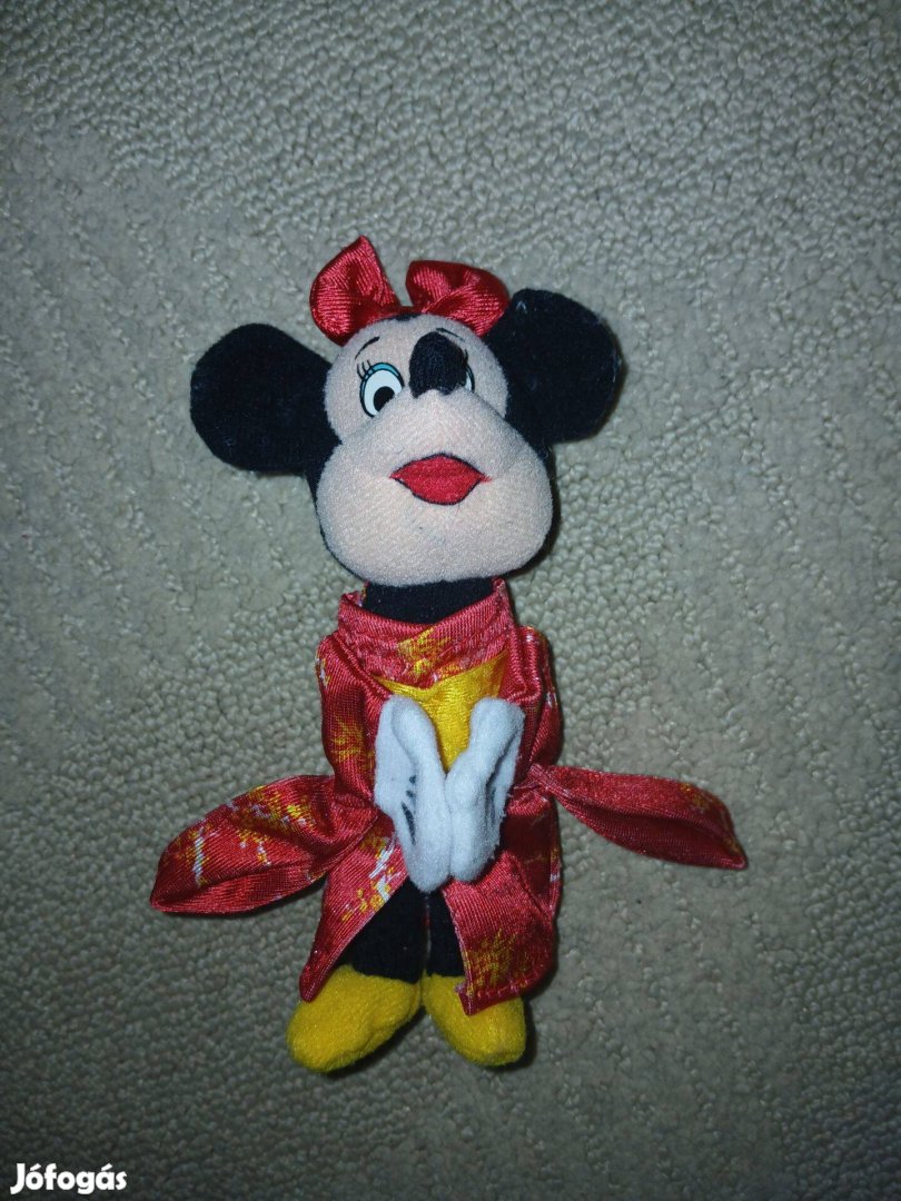 Minnie egér plüss gésa ruhában 15 cm