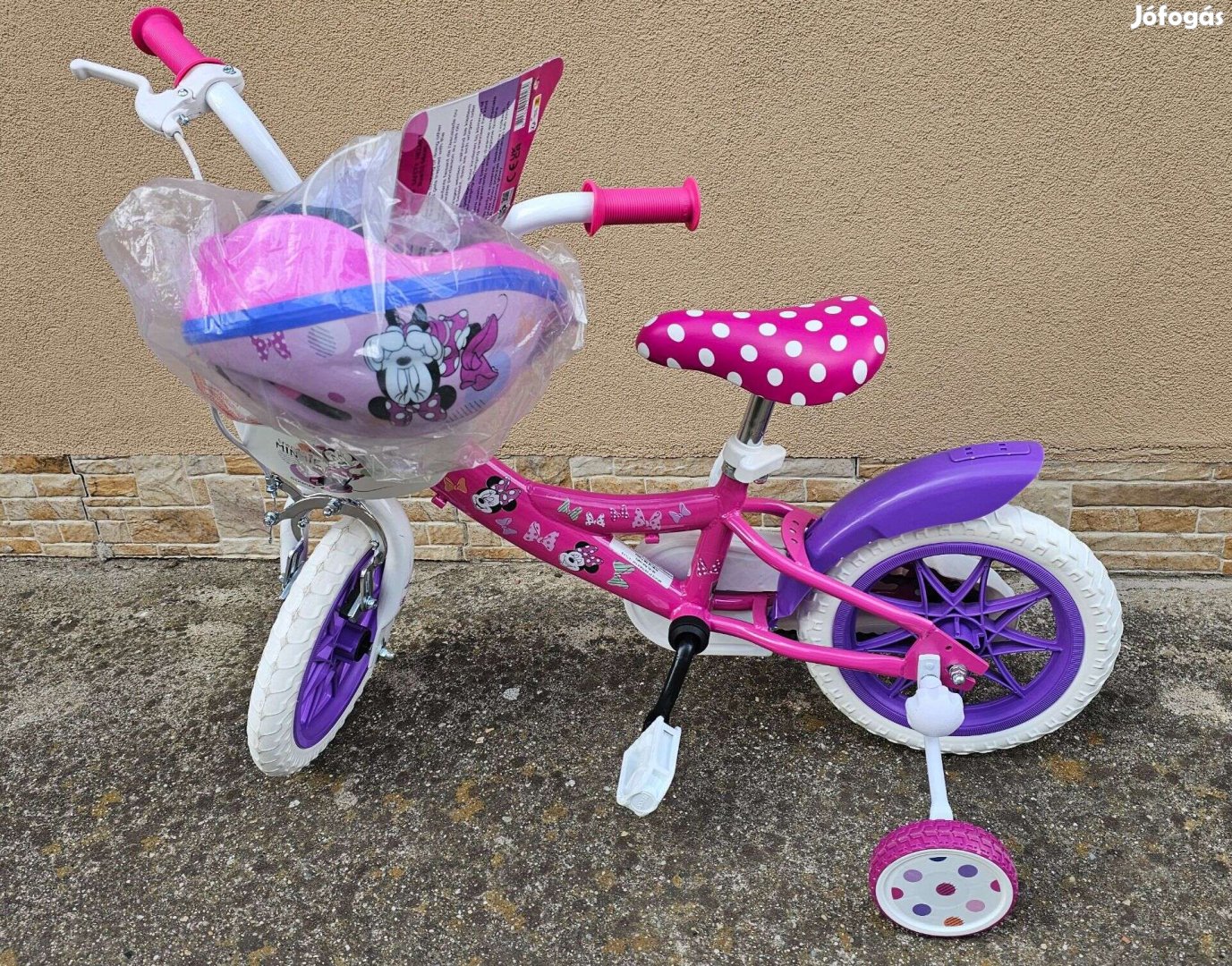 Minnie kislány bicikli, bukósisakkal, új