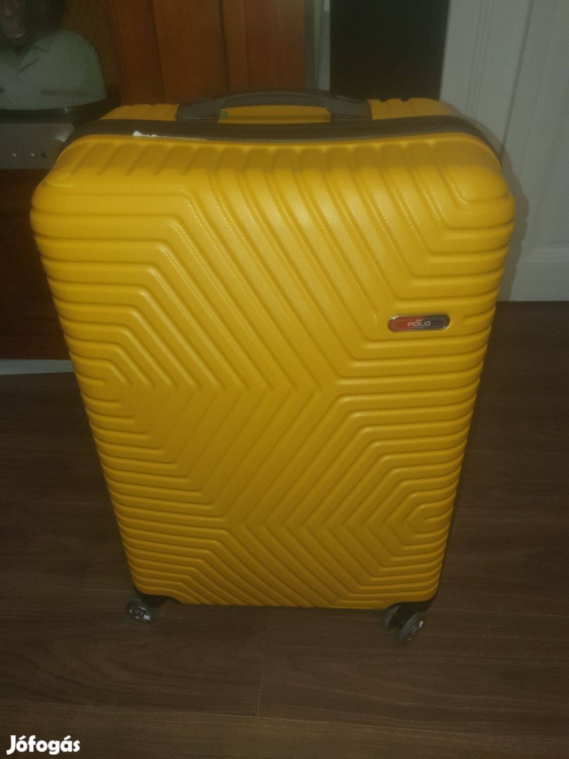 Minőségi Utazó Bőrönd - uniszex