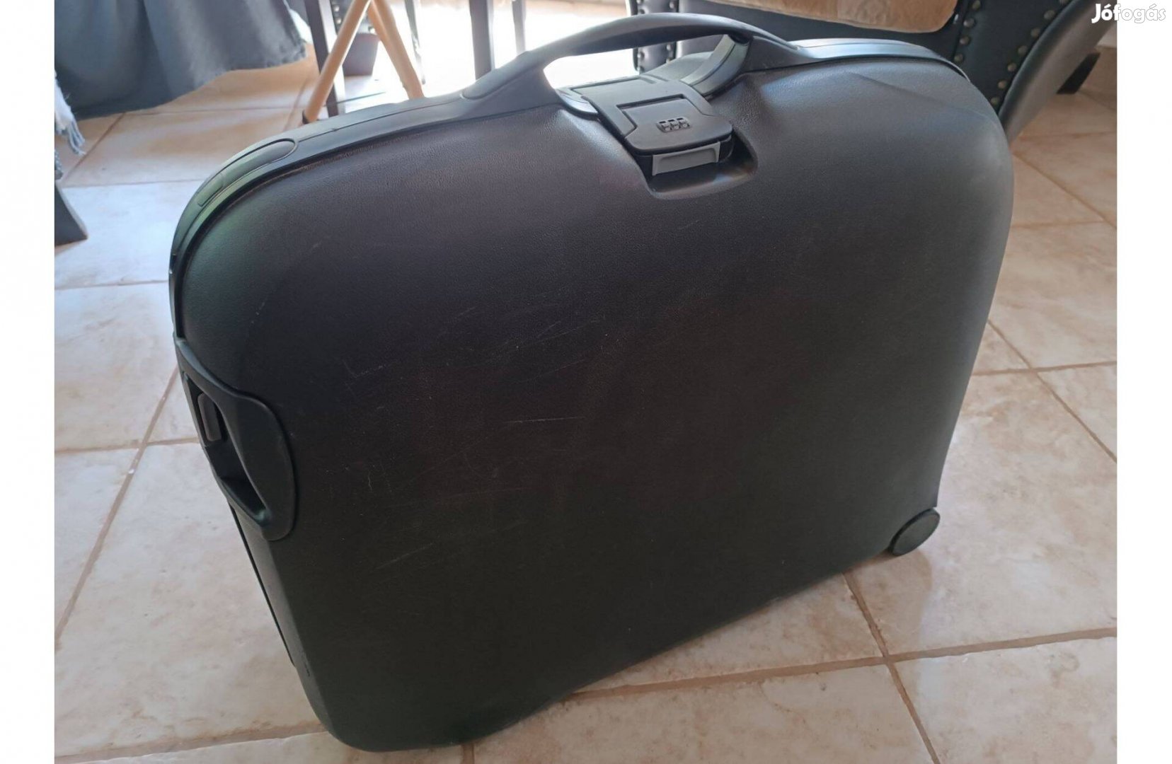 Minőségi merev falú Samsonite utazóbőrönd