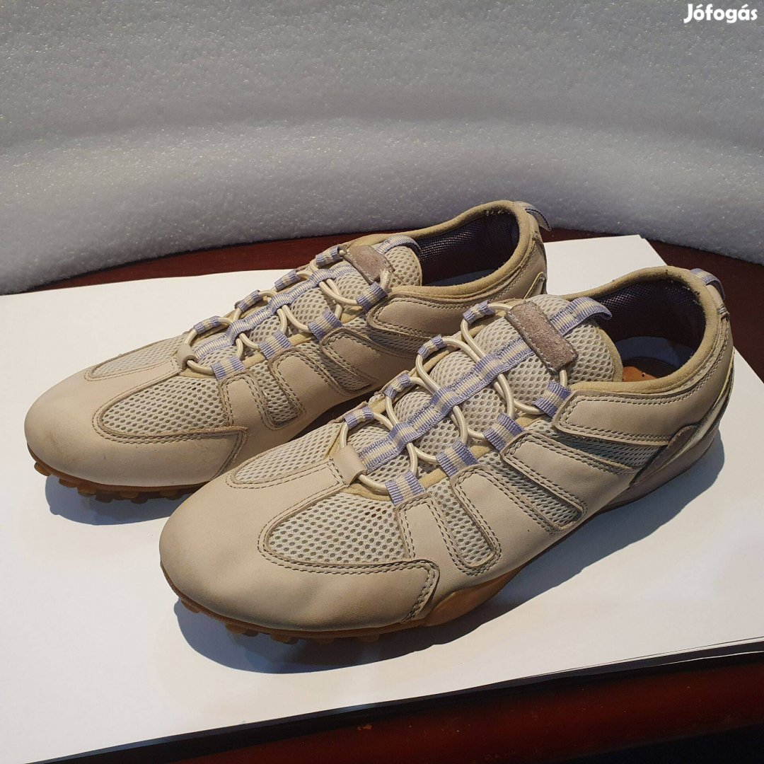 Minőségi újszerű bőr olasz geox respira 40-es cipő