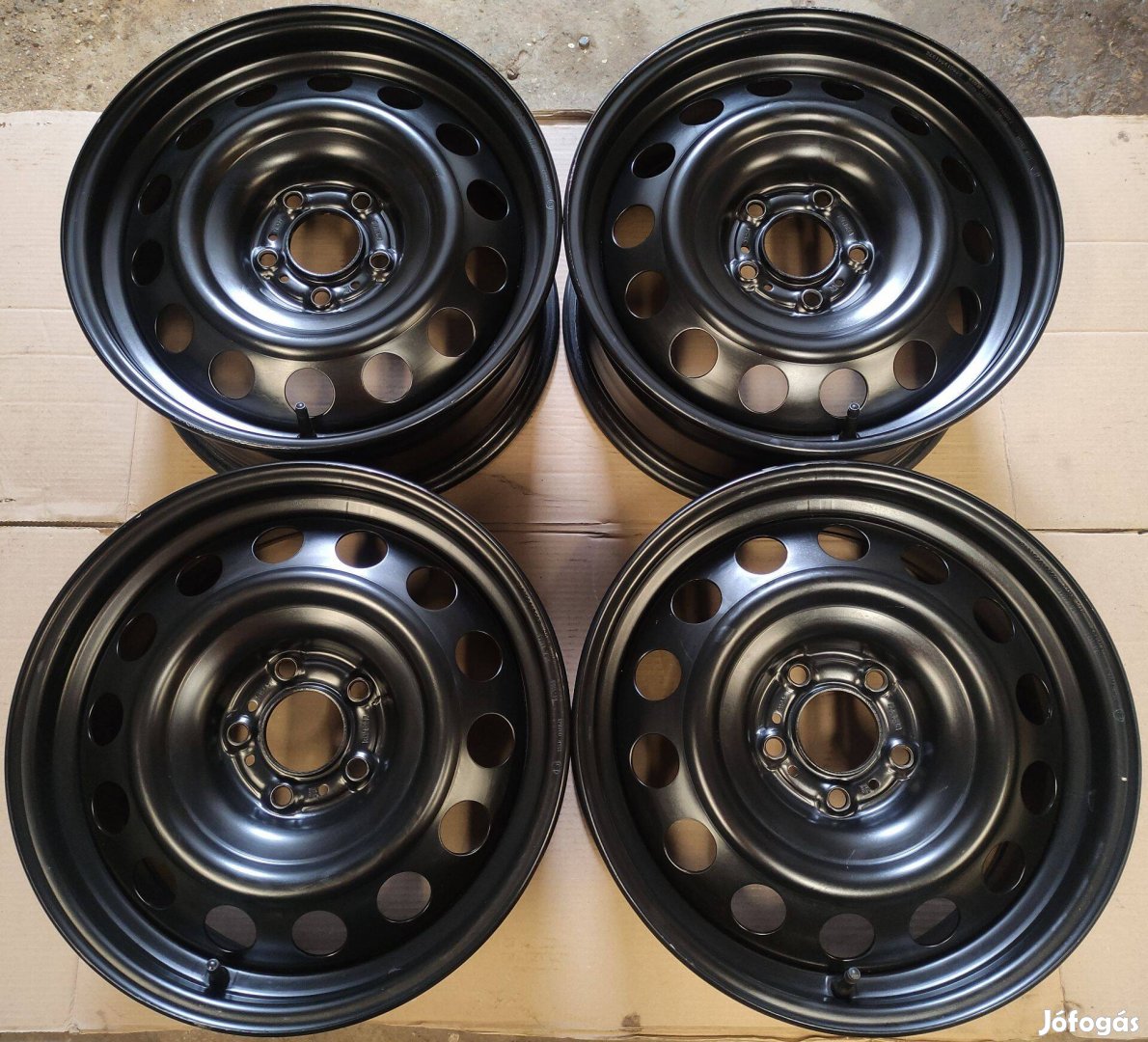 Mint az új 5x108 R16 Peugeot Citroen Opel Combo Toyota Proace felni