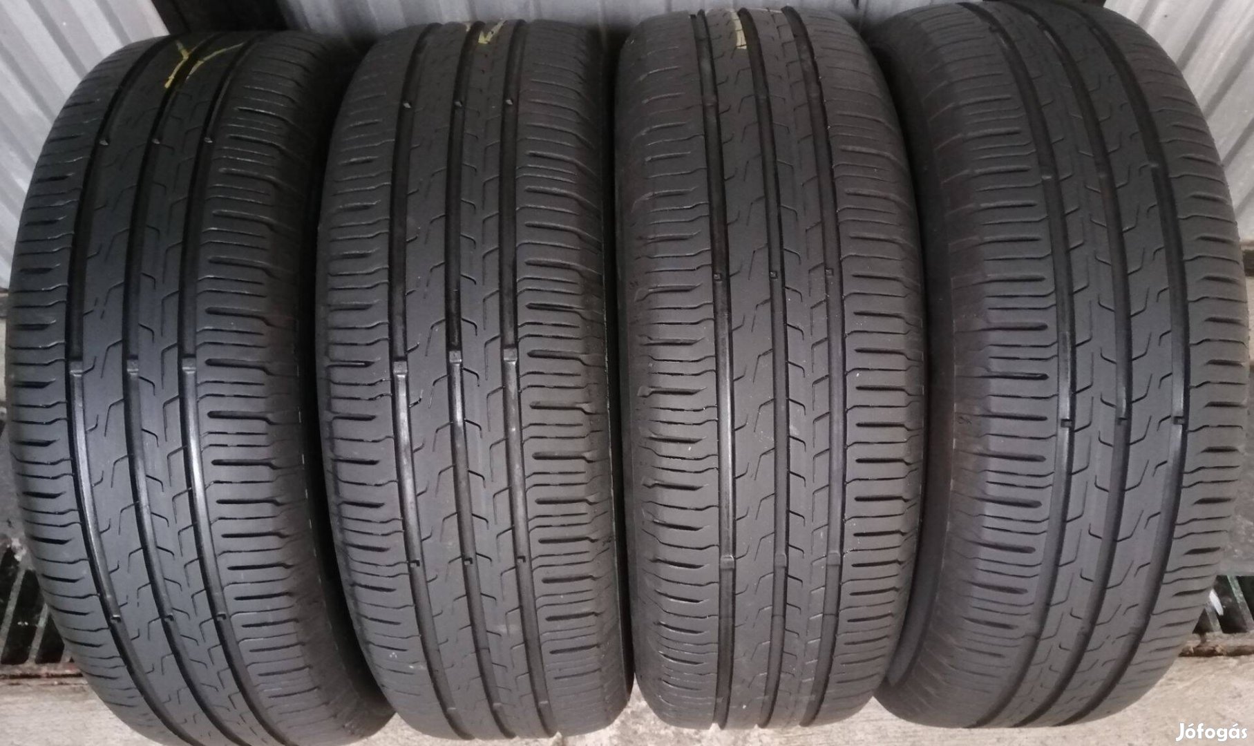 Mint az új Continental 195/65 R15 195/65R15 nyári gumi 2db is negyedár