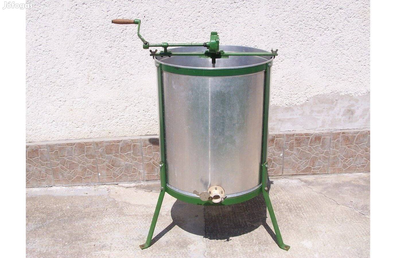 Mint az új Féláron Osztrák 4 keretes kézi mézpergető méz