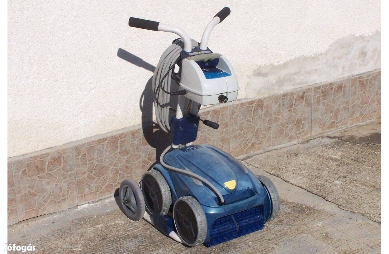 Mint az új!!! Féláron!!! Zodiac 4WD medence tisztító robot automata