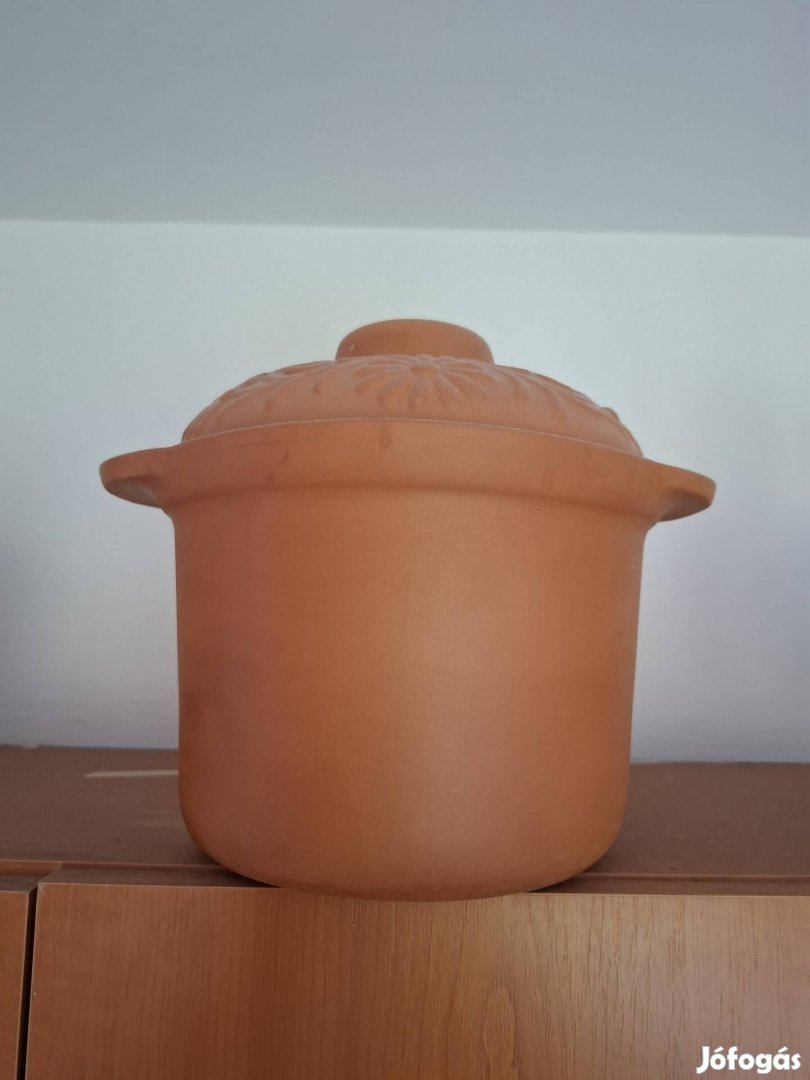 Mintás agyag tároló