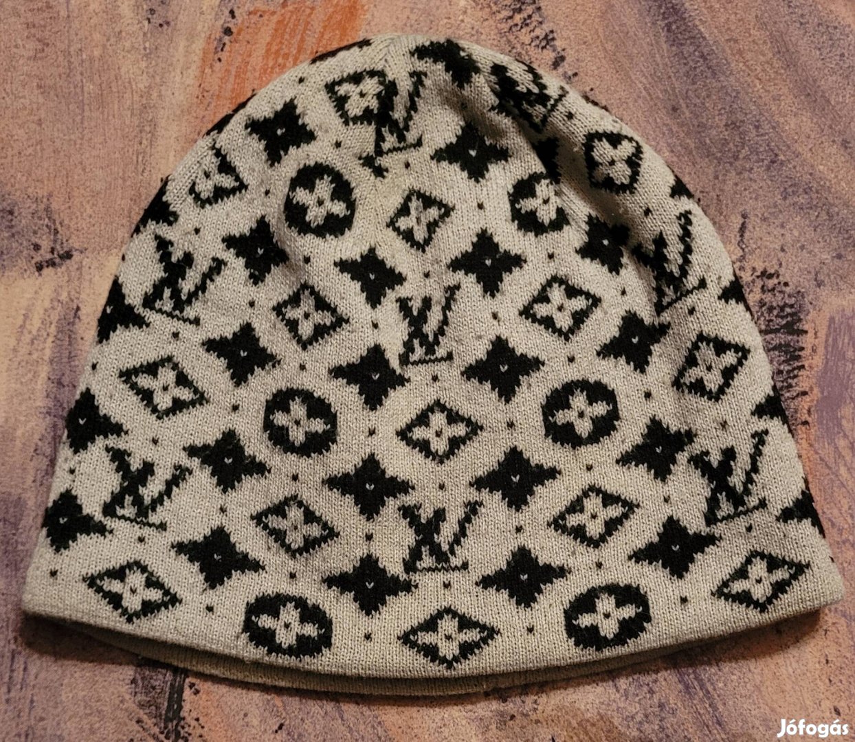 Mintás kötött sapka