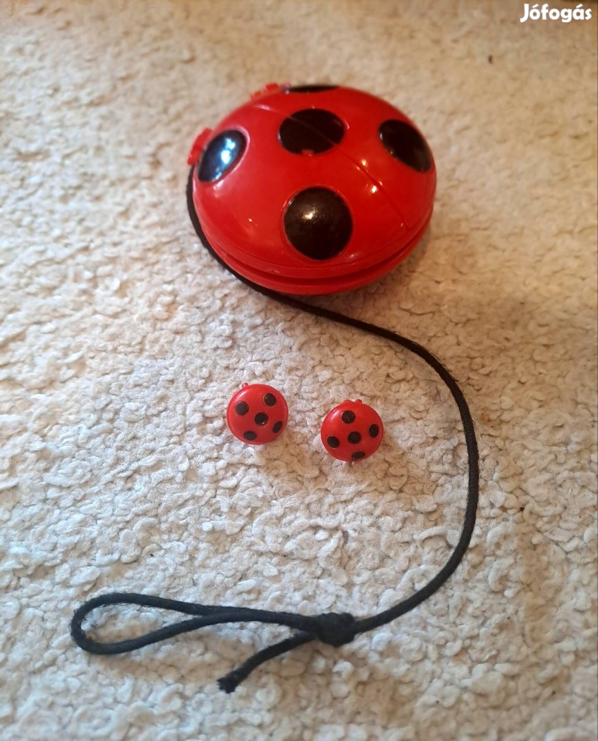 Miraculous ladybug jelmez 7 reszes, kezes-labas
