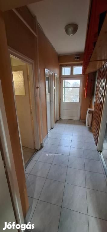Miskolc Petneházy bérházak, 59m2, 2 szobás lakás Eladó