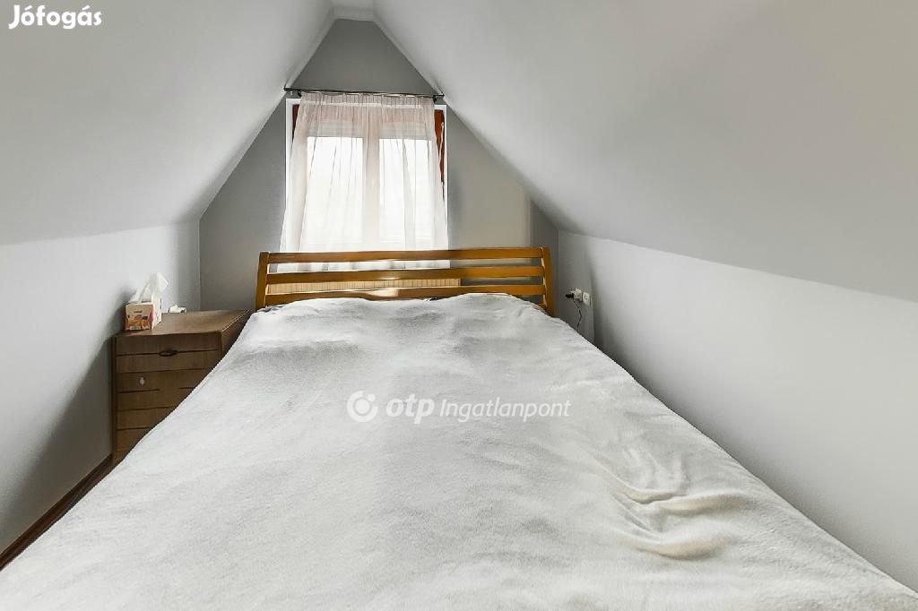 Miskolc Szikla utca, 184m2, 4 szobás családi ház Eladó