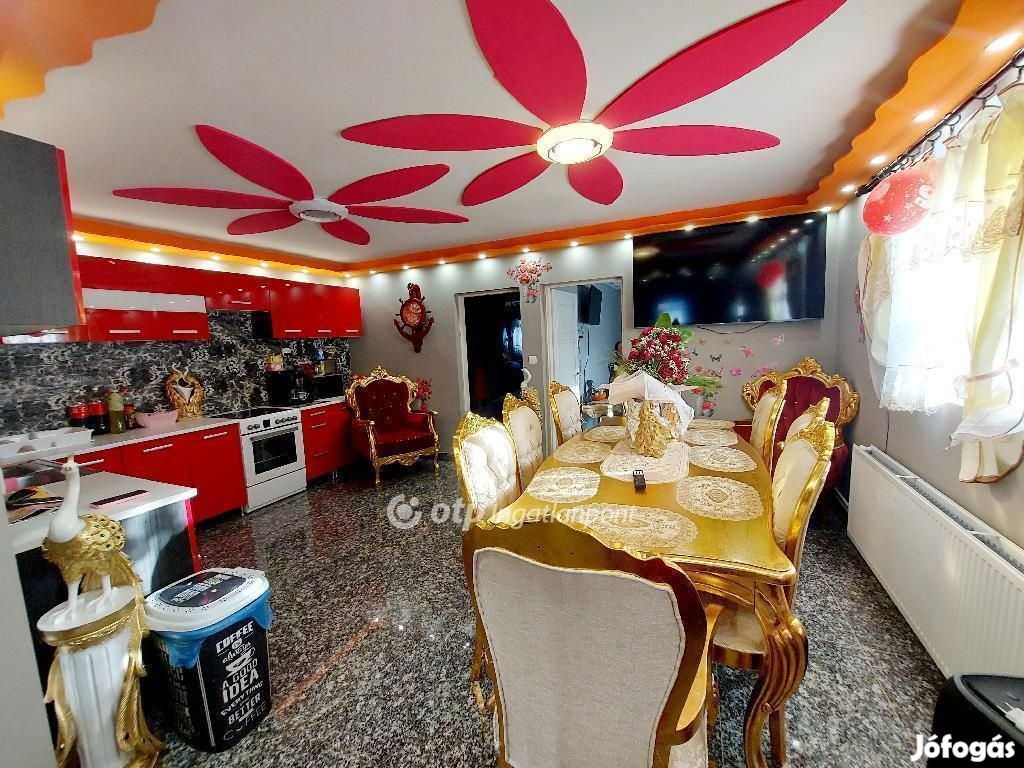 Miskolc Wesselényi utca, felújított, 80m2, 3 szobás családi ház Eladó