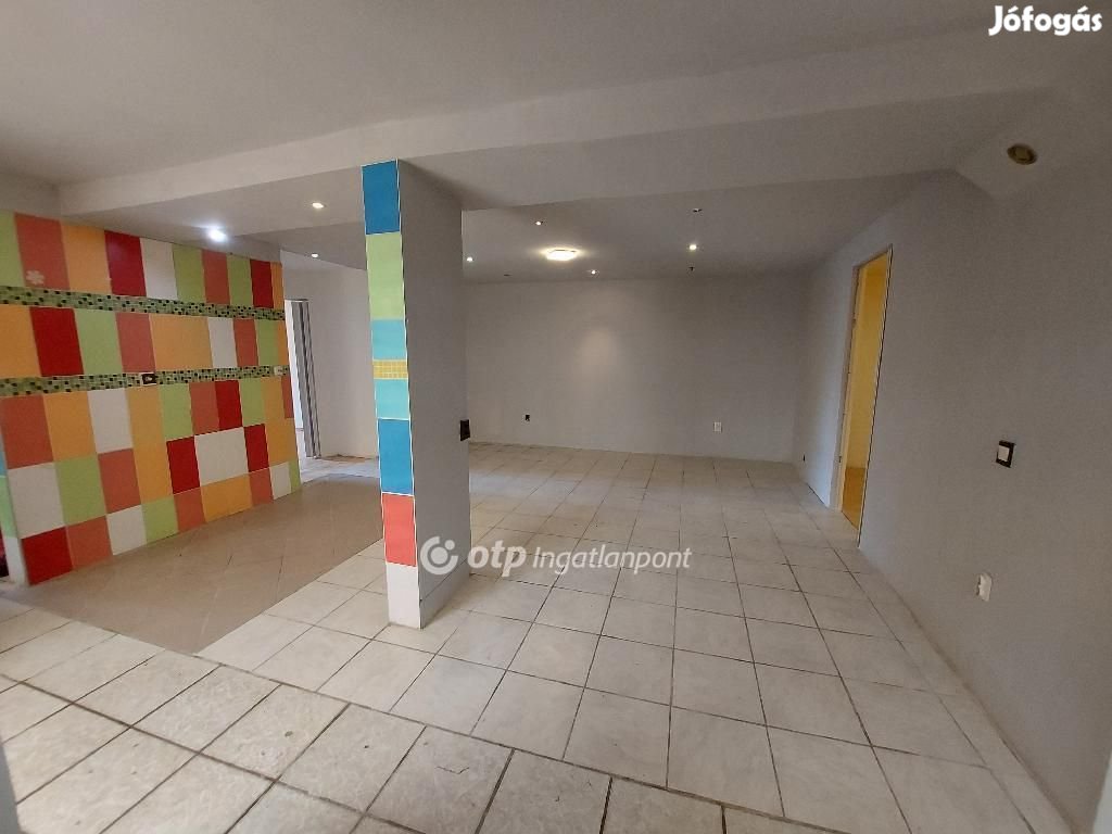 Miskolci eladó 210 nm-es ház