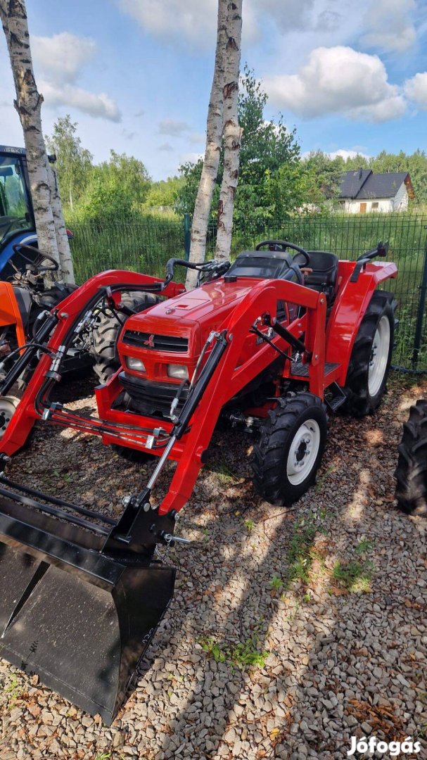 Mitsubishi 24,5LE kubota yanmar iseki carraro japán traktor goldoni