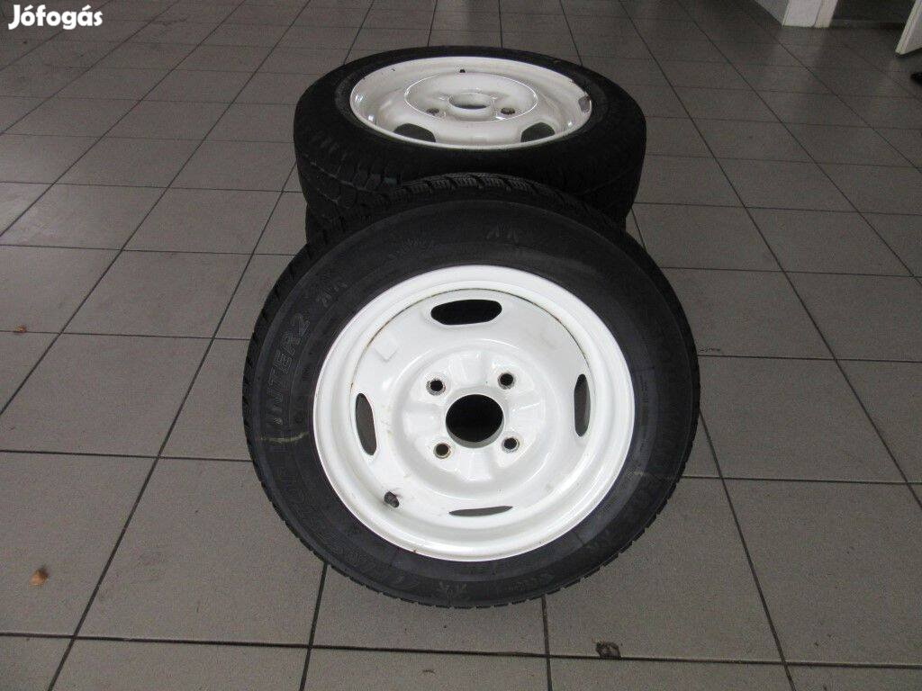 Mitsubishi 4x114,3 acélfelni téli gumival eladó