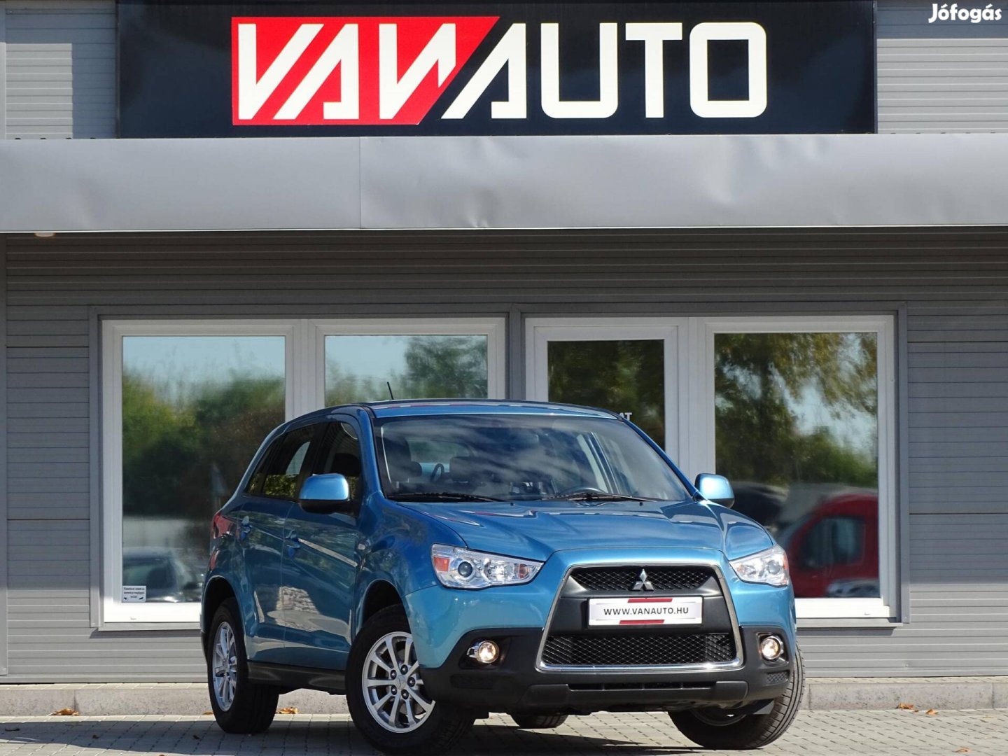 Mitsubishi ASX 1.6 Mivec Invite 132eKM-Szervízk...