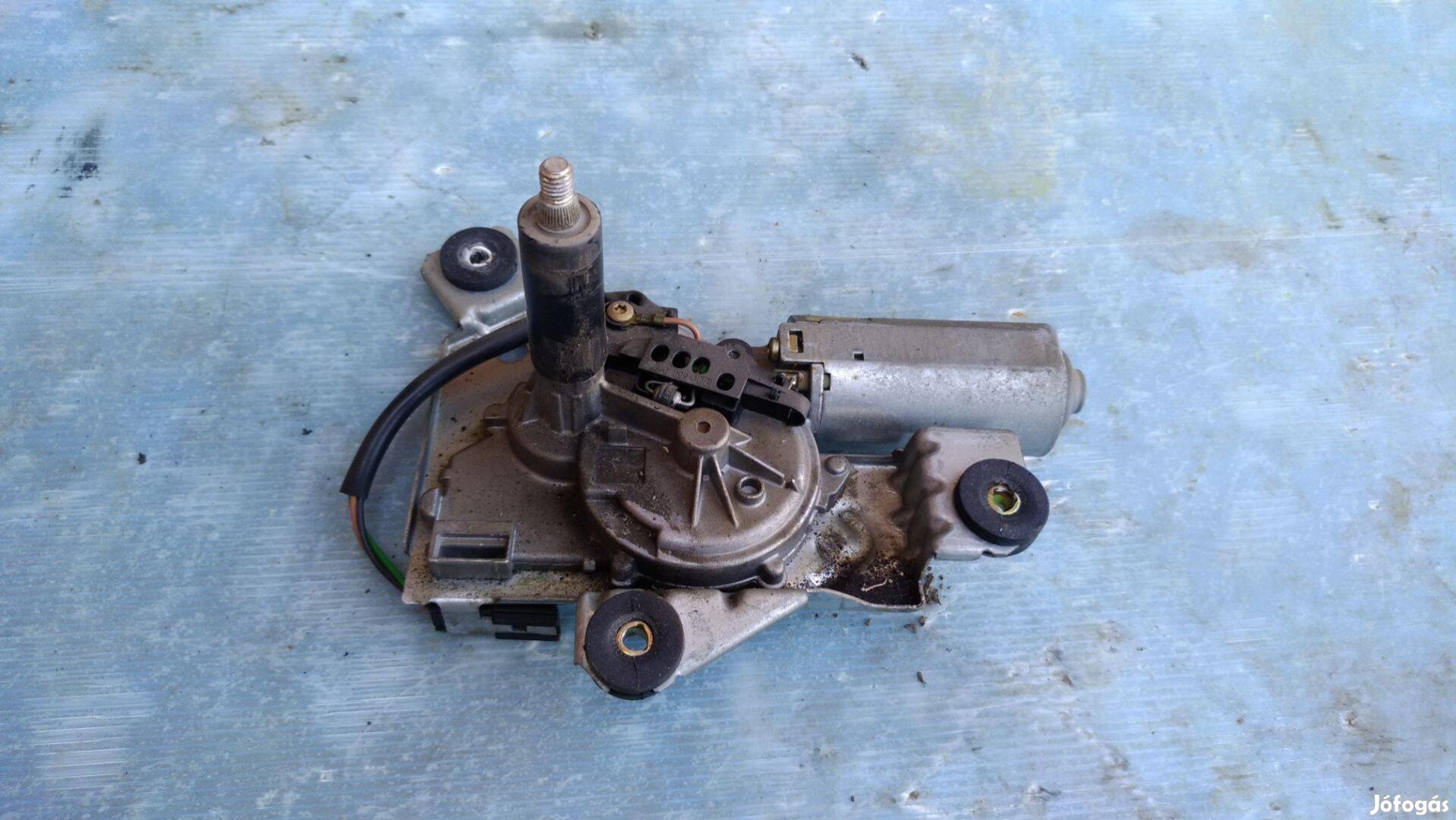 Mitsubishi Carisma 1999-2004 hátsó ablaktörlő motor