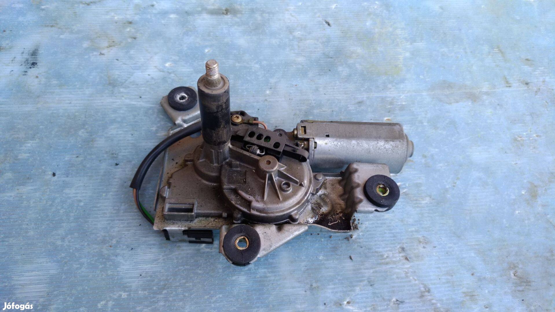 Mitsubishi Carisma 1999-2004 hátsó ablaktörlő motor