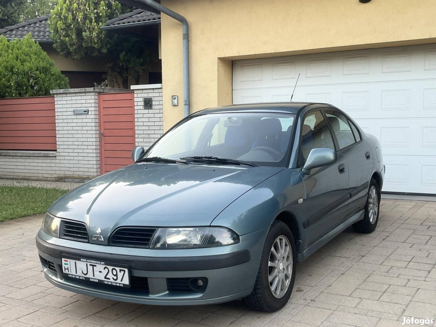 Mitsubishi Carisma 1.6 Classic Klima