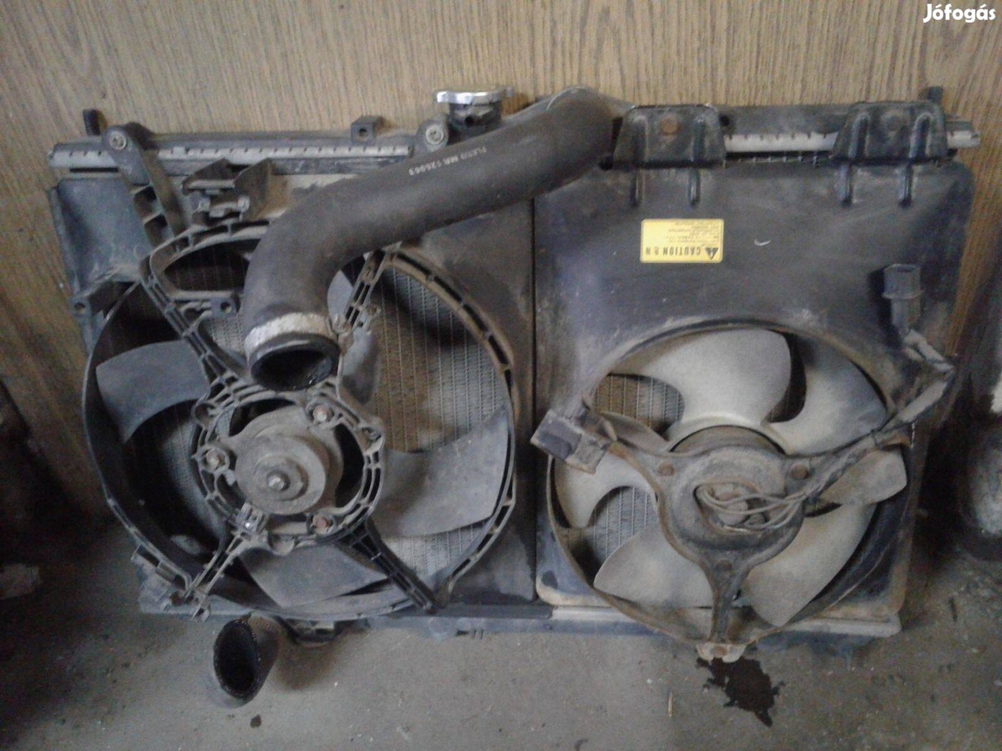 Mitsubishi Carisma 1.6 vízhűtő ventilátorral