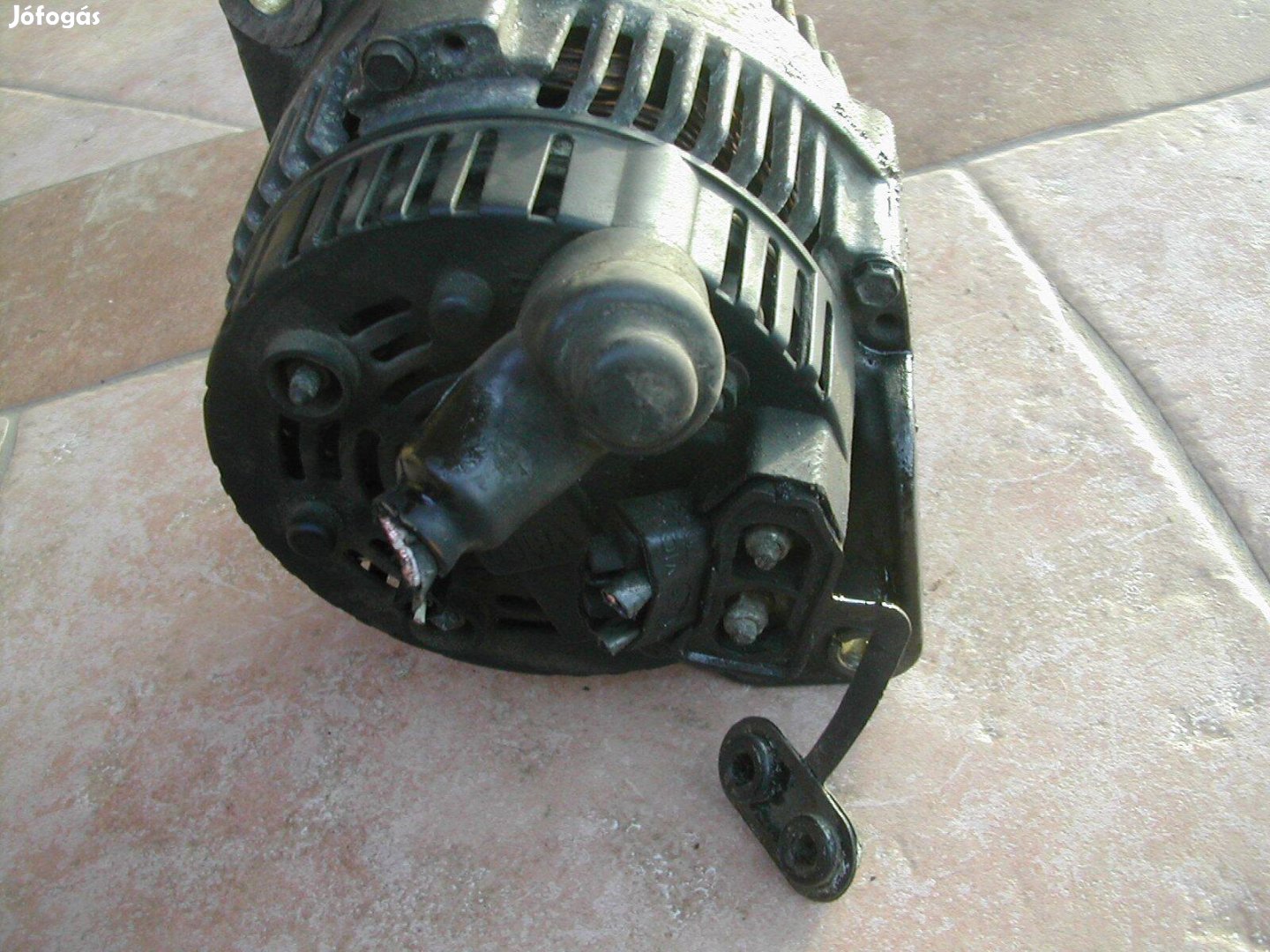 Mitsubishi Carisma 1.9 D generátor