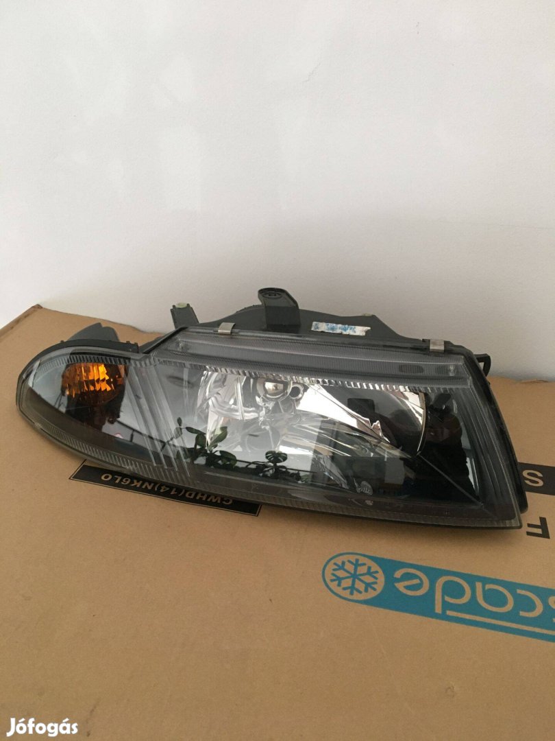 Mitsubishi Carisma fényszóró sötétített J.E 1998-tól