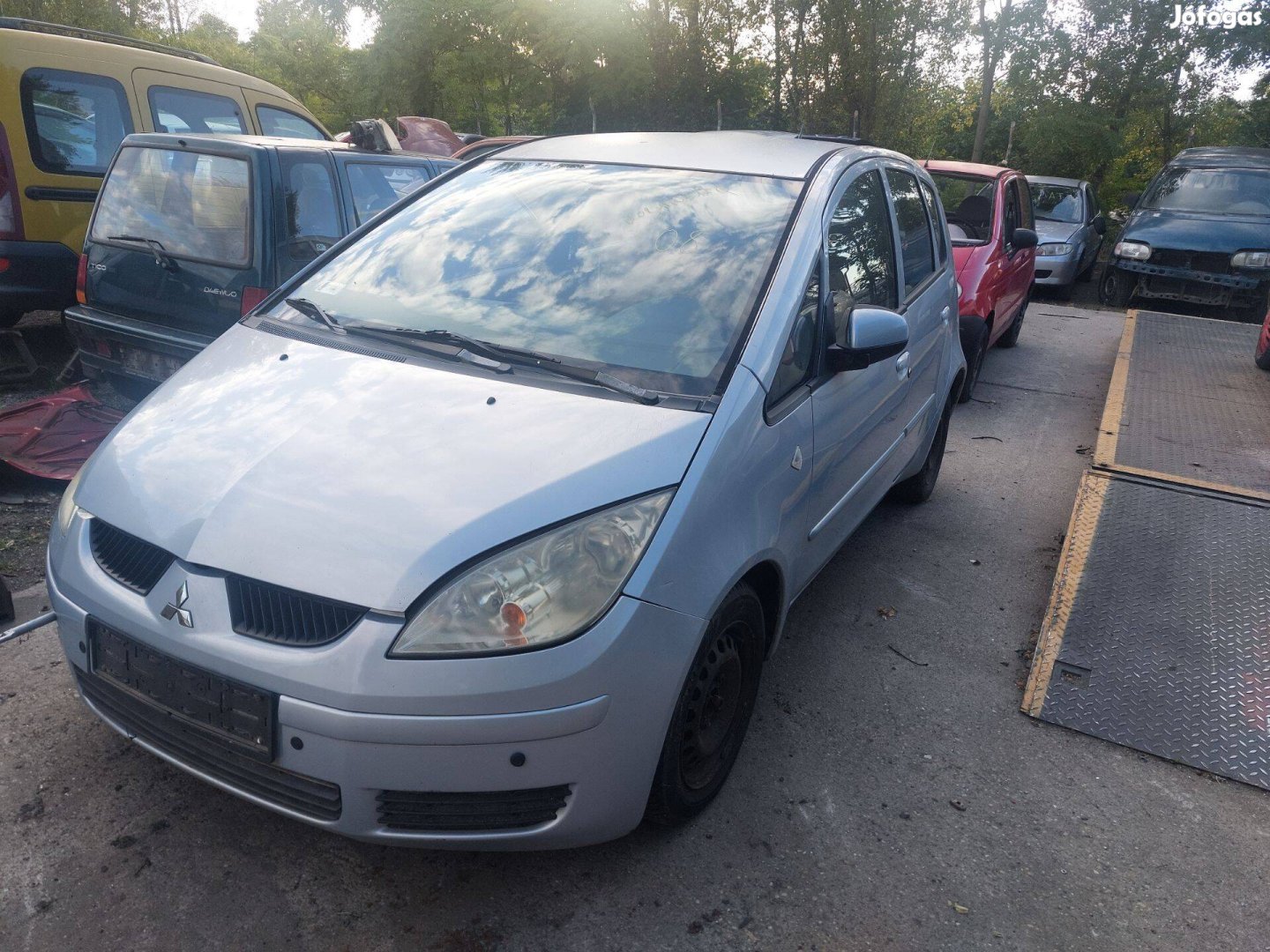 Mitsubishi Colt VI Z30 karosszéria elemei