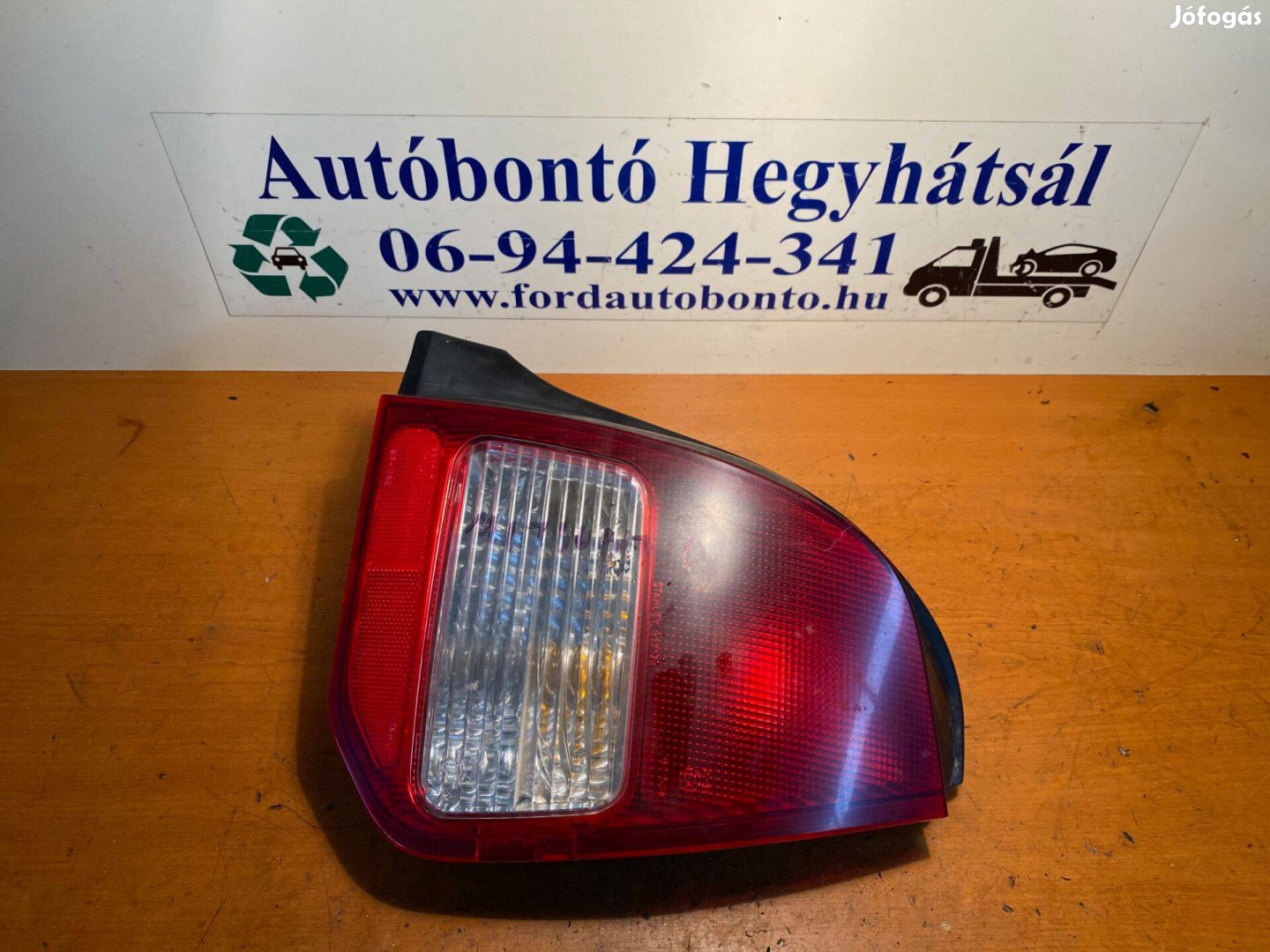 Mitsubishi Colt V 1.6B (95-02) bal hátsó lámpa