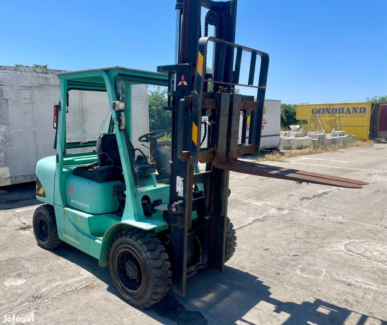 Mitsubishi FD30K dízel targonca 3 tonna teherbírás