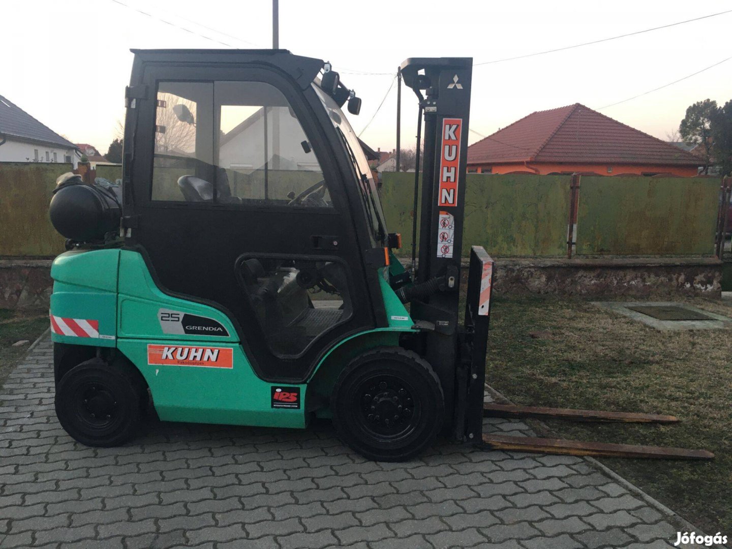 Mitsubishi FG25NT gázos duplex szabad emelés oldalmozgató